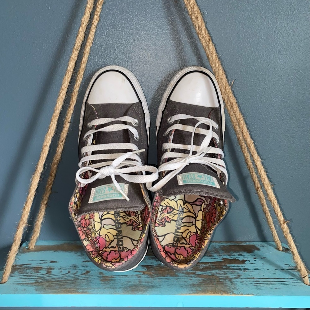 Women’s Converse shoes